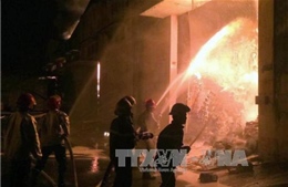 Vụ cháy tại Cảng Sài Gòn không gây thiệt hại về người, khoảng 5.000 m2 nhà kho bị thiêu rụi 